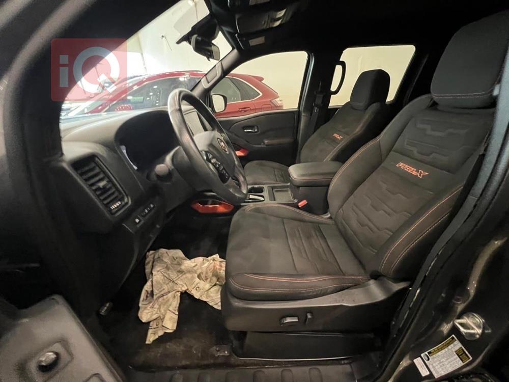 نيسان فرونتر